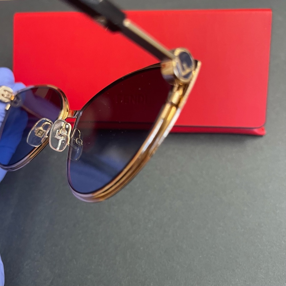 FENDI Black Women Sunglasses